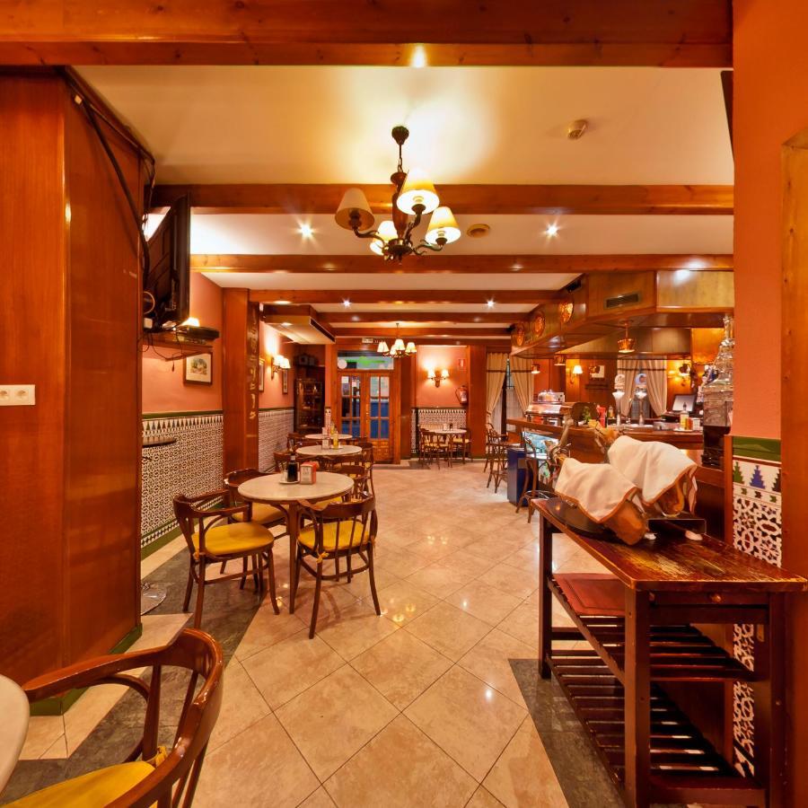 Hosteria De Rafi ปรีเอโก เด กอร์โดบา ภายนอก รูปภาพ